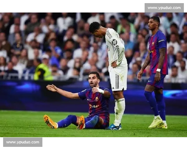 每体评国家德比：巴萨四将 4 分垫底，1-2 输皇马暴露三重危机